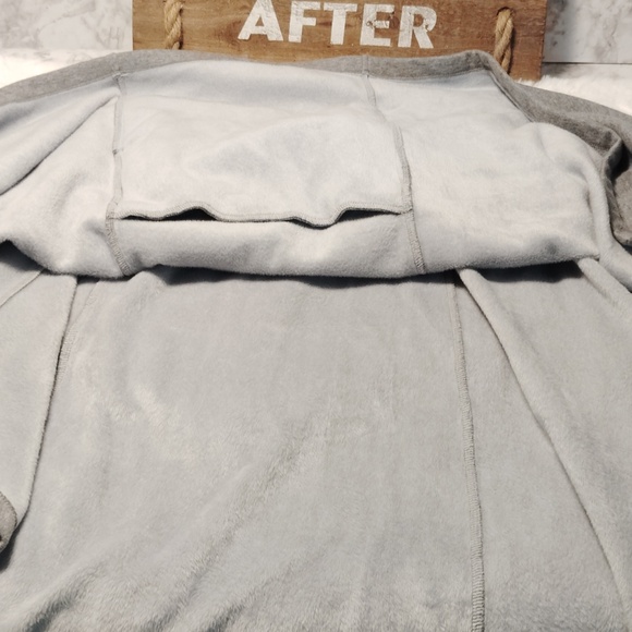 UGG Pancho, Size XS/S - Picture 6 of 9